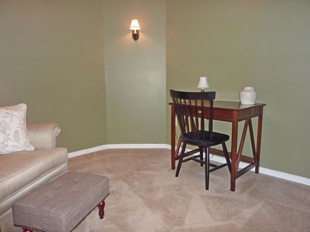 12 Ledgewood Hills Dr Apt 105, Nashua, NH 03062