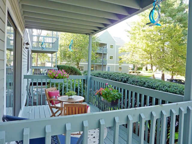 12 Ledgewood Hills Dr Apt 105, Nashua, NH 03062