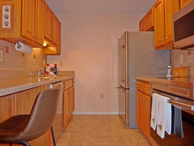 12 Ledgewood Hills Dr Apt 105, Nashua, NH 03062
