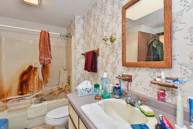 6602 Channel ROAD, Waterford, WI 53185