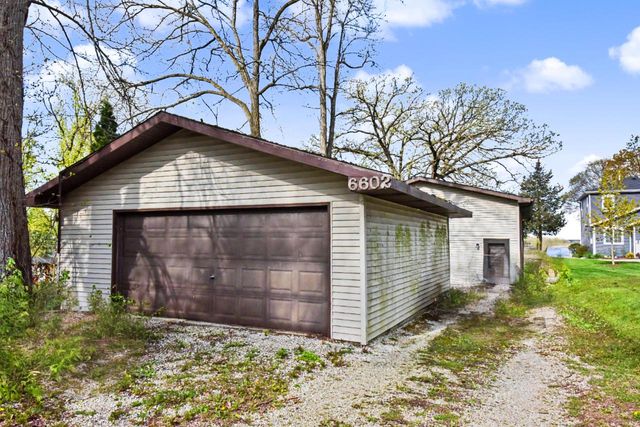 6602 Channel ROAD, Waterford, WI 53185