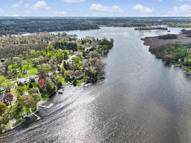 6602 Channel ROAD, Waterford, WI 53185
