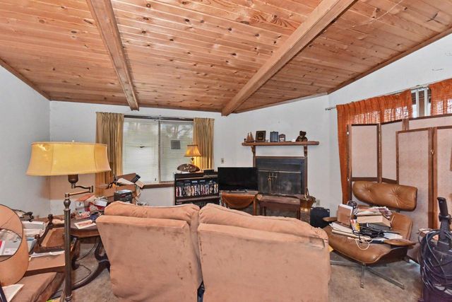 6602 Channel ROAD, Waterford, WI 53185
