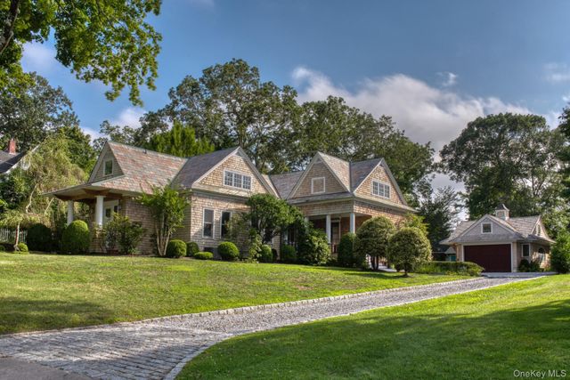 54 Palmer Terrace, Sag Harbor, NY 11963