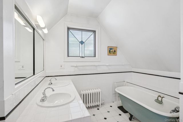 54 Palmer Terrace, Sag Harbor, NY 11963