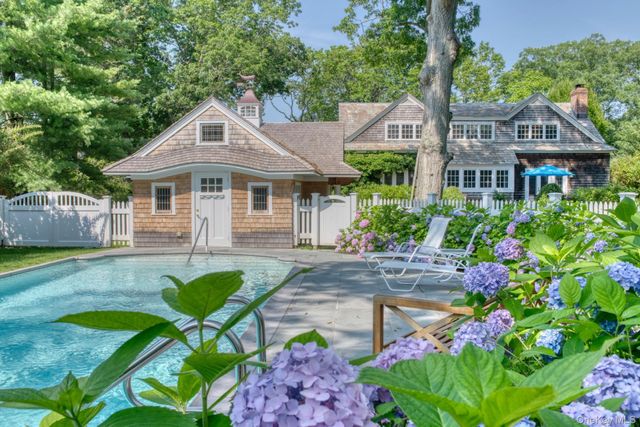 54 Palmer Terrace, Sag Harbor, NY 11963