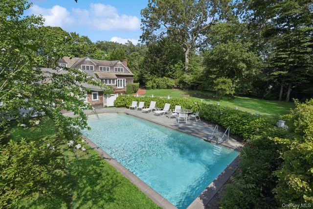 54 Palmer Terrace, Sag Harbor, NY 11963