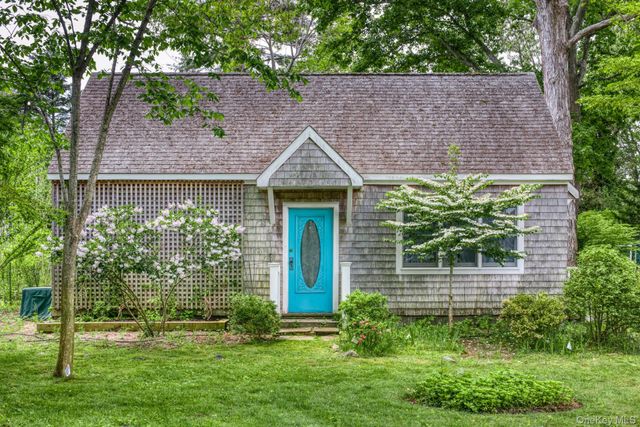 54 Palmer Terrace, Sag Harbor, NY 11963