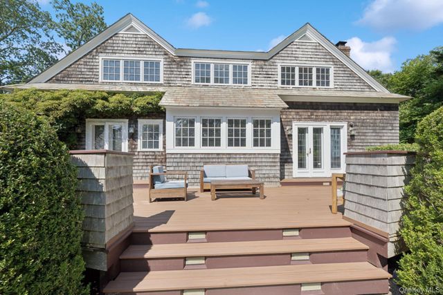 54 Palmer Terrace, Sag Harbor, NY 11963