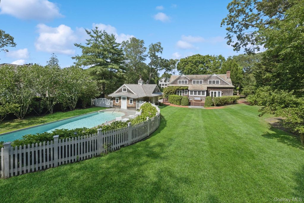 54 Palmer Terrace, Sag Harbor, NY 11963
