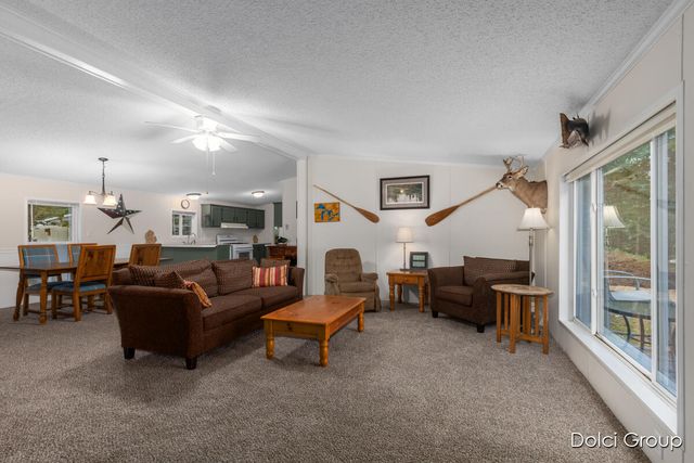 6830 E Carrigan Drive, Newaygo, MI 49337