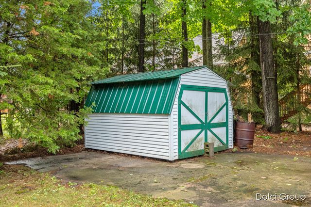 6830 E Carrigan Drive, Newaygo, MI 49337