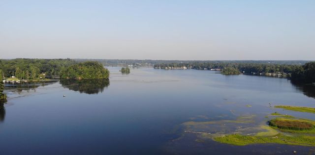 6830 E Carrigan Drive, Newaygo, MI 49337