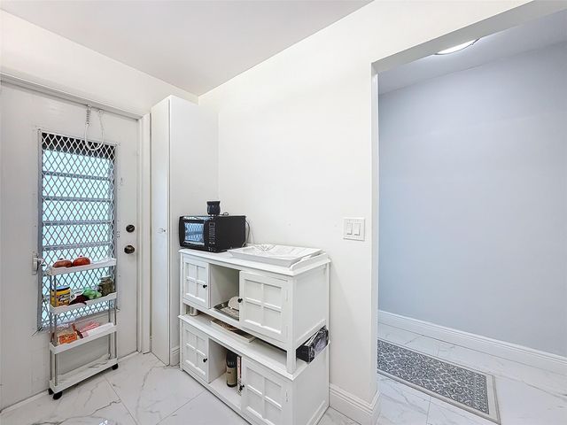 2731 NE 14th Street Cswy 812, Pompano Beach, FL 33062