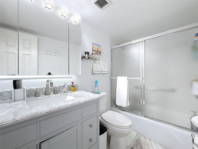 2731 NE 14th Street Cswy 812, Pompano Beach, FL 33062