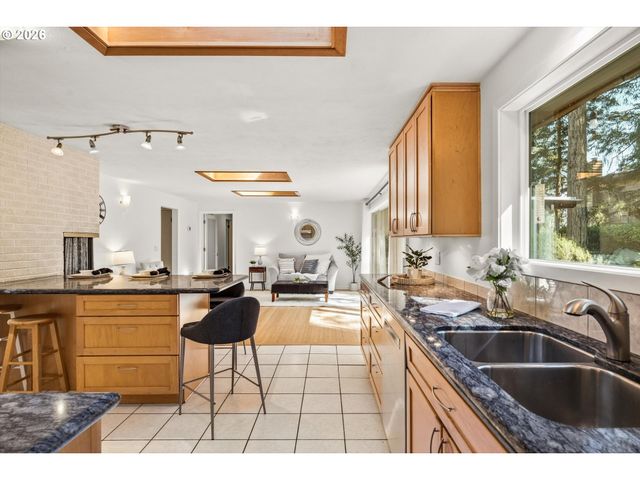 3316 Nw FIRWOOD Dr, Corvallis, OR 97330