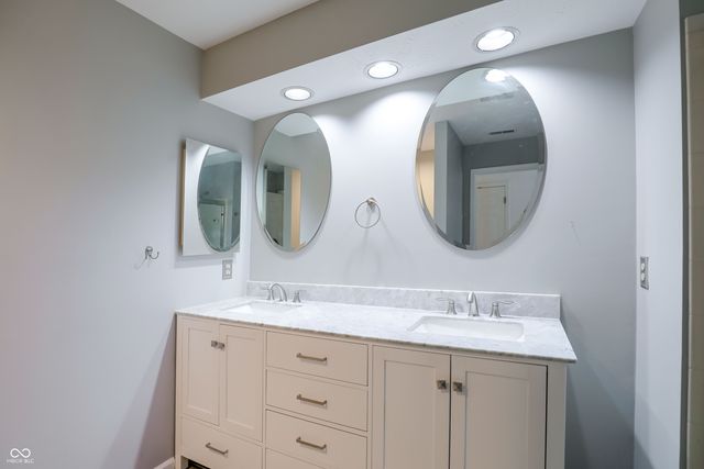 1671 Cloister Drive, Indianapolis, IN 46260