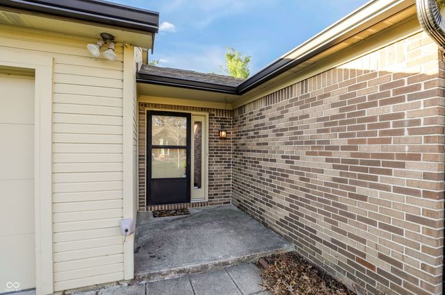 1671 Cloister Drive, Indianapolis, IN 46260