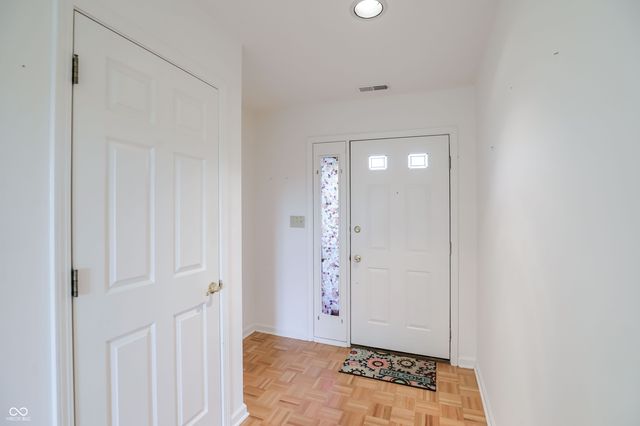 1671 Cloister Drive, Indianapolis, IN 46260