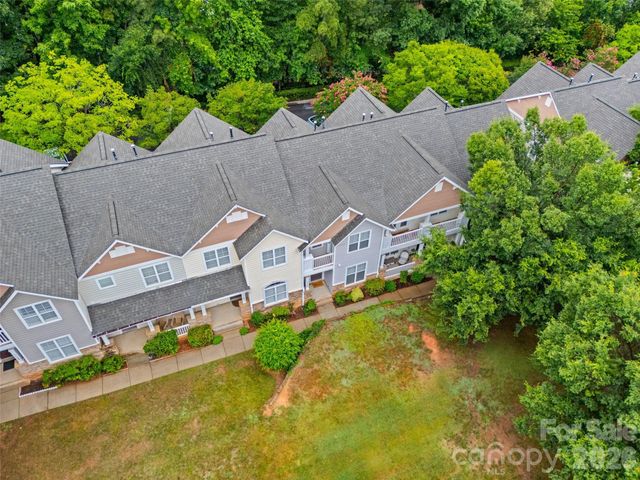 11143 Dundarrach Lane, Charlotte, NC 28277
