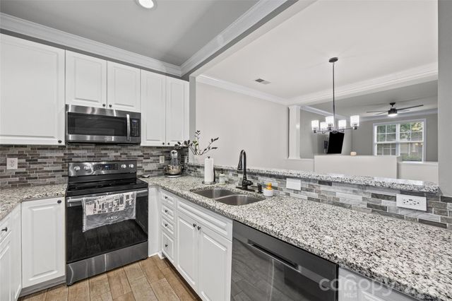 11143 Dundarrach Lane, Charlotte, NC 28277