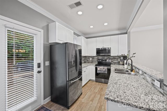 11143 Dundarrach Lane, Charlotte, NC 28277