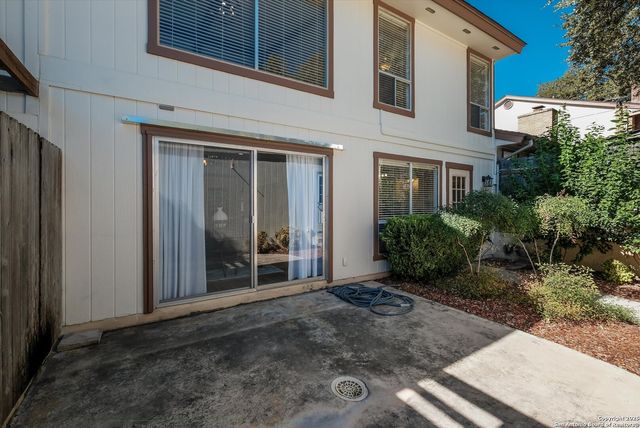 11303 Vance Jackson Rd Apt B3, San Antonio, TX 78230