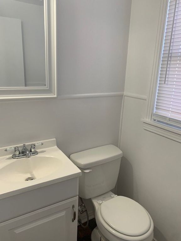 Image 18 of property listing at 2010 Woodlawn Dr, San Angelo, TX 76903