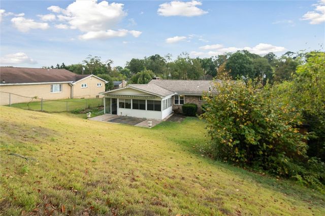 6434 Union Ave, Union Twp, PA 15332