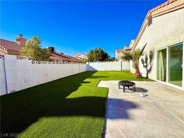 6717 Silvery Avenue, Las Vegas, NV 89108