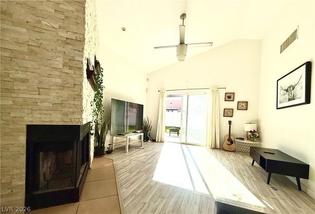 6717 Silvery Avenue, Las Vegas, NV 89108