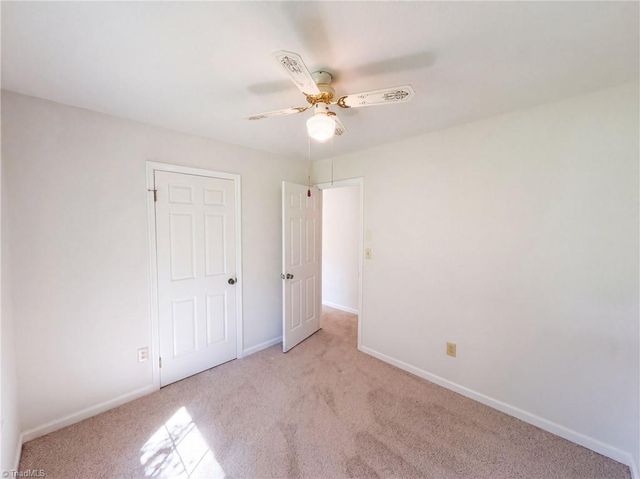 3221 Meadow Lane, Winston-salem, NC 27107