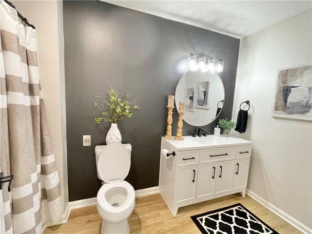 18826 Sunrise Drive, Belton, MO 64012