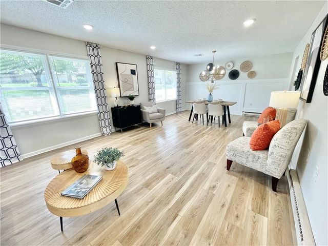 18826 Sunrise Drive, Belton, MO 64012