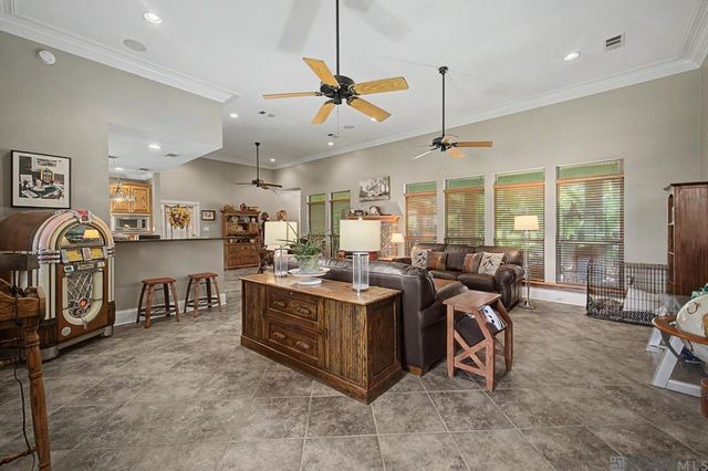 31868 Myers Rd, Denham Springs, LA 70726