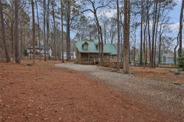 4403 Milton Trail SW, Snellville, GA 30039