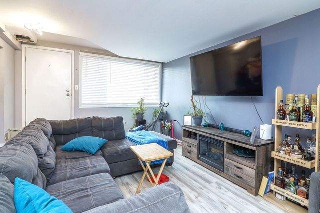 6337 Roosevelt Road 309, Berwyn, IL 60402