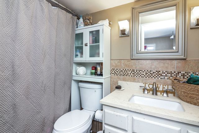 6337 Roosevelt Road 309, Berwyn, IL 60402