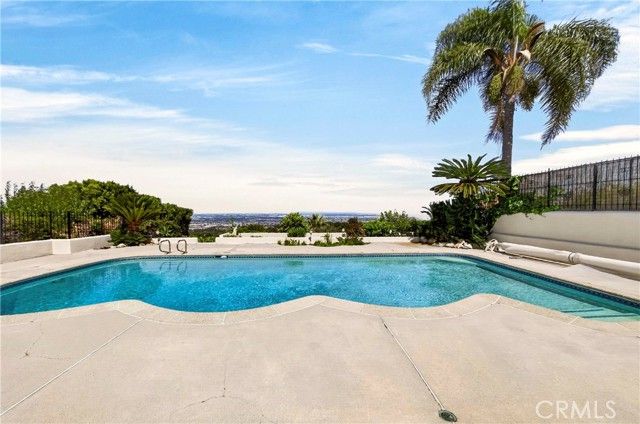 27402 Larchbluff, Rancho Palos Verdes, CA 90275