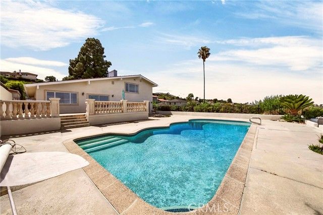 27402 Larchbluff, Rancho Palos Verdes, CA 90275