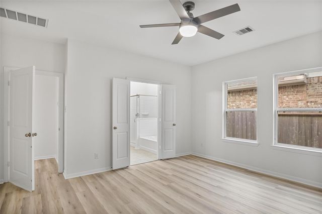 10511 Kings River Drive, Rosharon, TX 77583