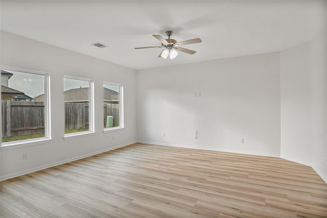 10511 Kings River Drive, Rosharon, TX 77583
