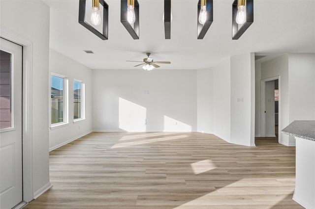 10511 Kings River Drive, Rosharon, TX 77583