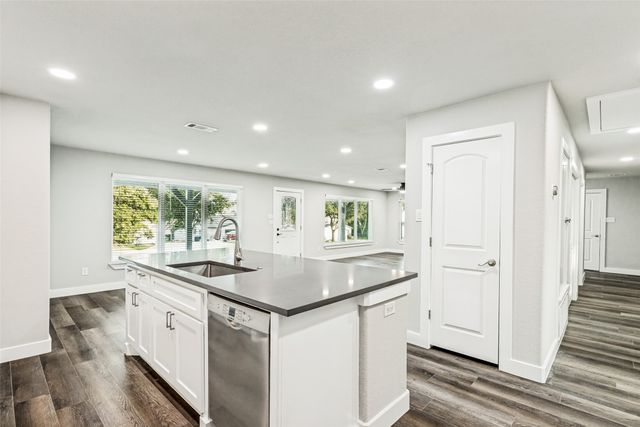 437 peninsula Drive, Lakewood Village, TX 75068