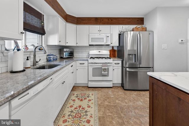 213 BALIN CT, Mantua, NJ 08051