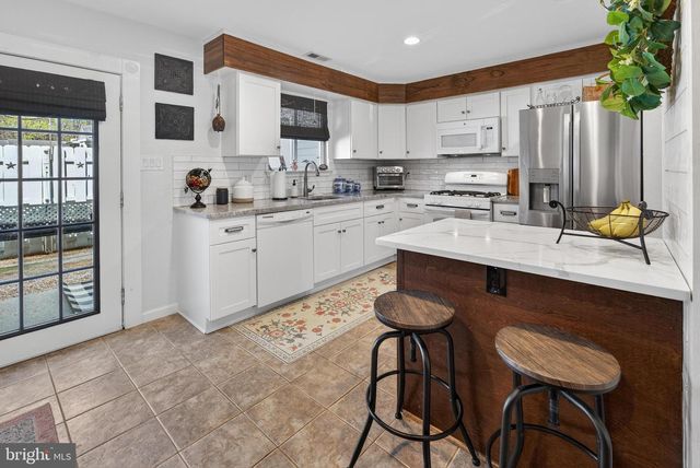 213 BALIN CT, Mantua, NJ 08051