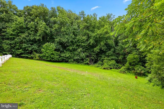 4875 ARNOLD RD, Glenville, PA 17329