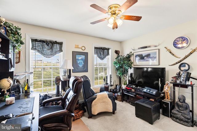 4875 ARNOLD RD, Glenville, PA 17329