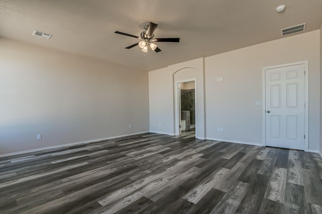 32 2nd Street NE, Rio Rancho, NM 87124