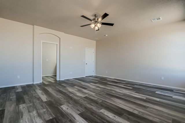 32 2nd Street NE, Rio Rancho, NM 87124